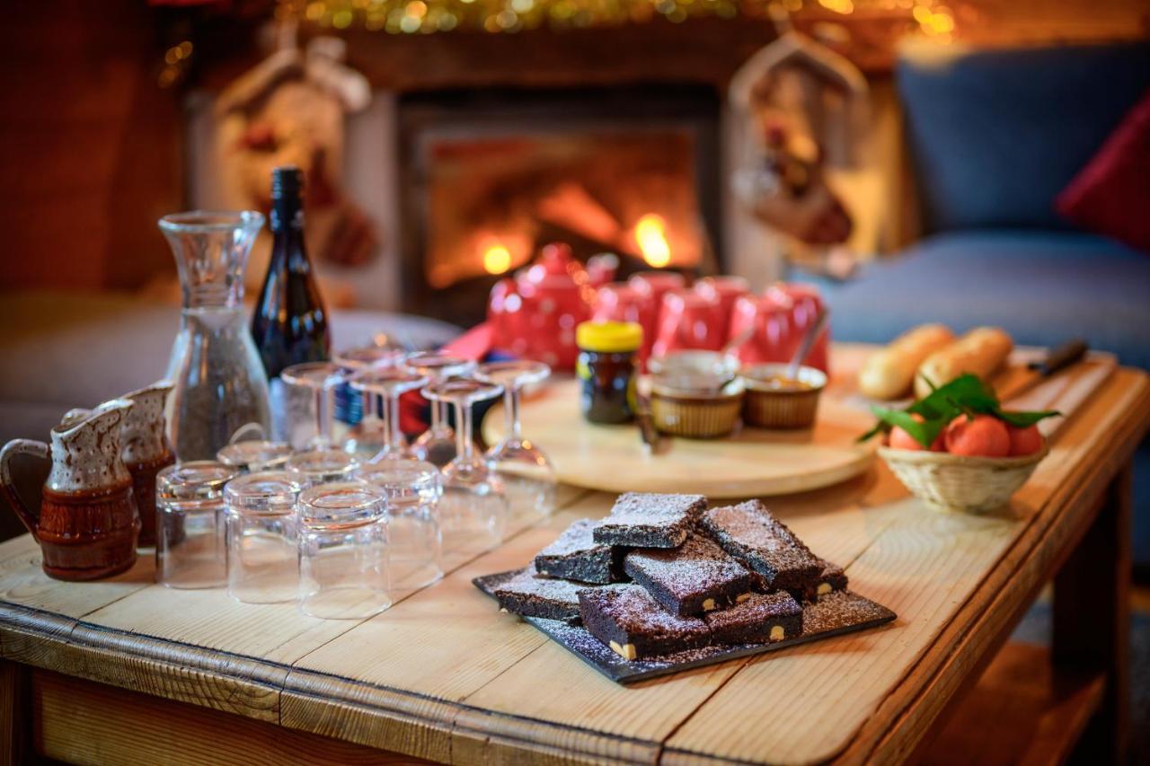 Chalet Himalaya , 10 Person Chalet With 5 Ensuite Bedrooms And Outdoor Jacuzzi In Meribel Centre Экстерьер фото
