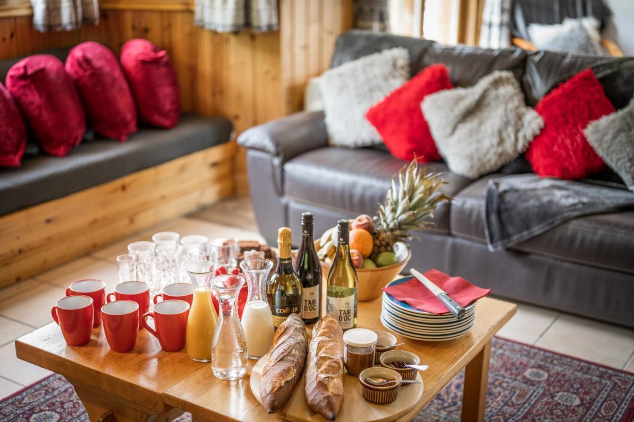 Chalet Himalaya , 10 Person Chalet With 5 Ensuite Bedrooms And Outdoor Jacuzzi In Meribel Centre Экстерьер фото