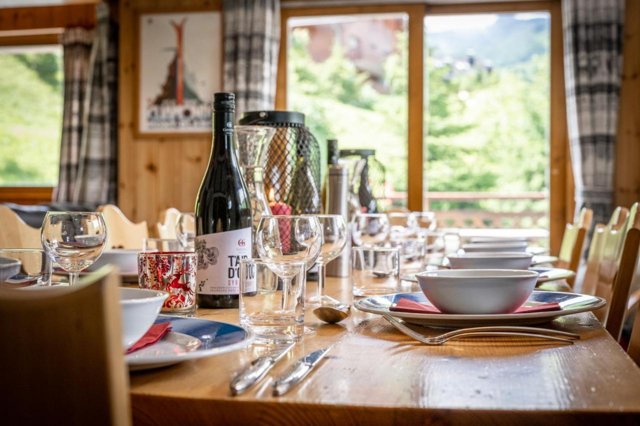 Chalet Himalaya , 10 Person Chalet With 5 Ensuite Bedrooms And Outdoor Jacuzzi In Meribel Centre Экстерьер фото